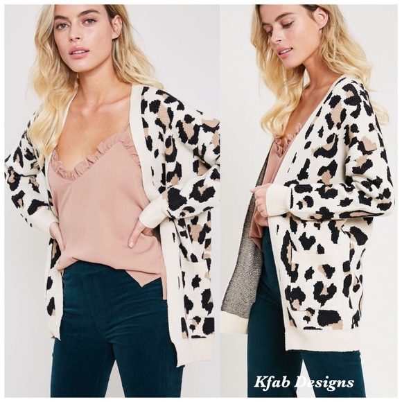 Sweaters - ❤️Amazingly Soft! Leopard Print Pocket Cardigan!